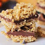 Homemade No-Bake Chocolate Caramel Oat Bars