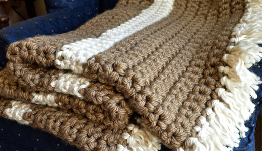Mega Bulky Yarn Crochet Blanket Feature Image